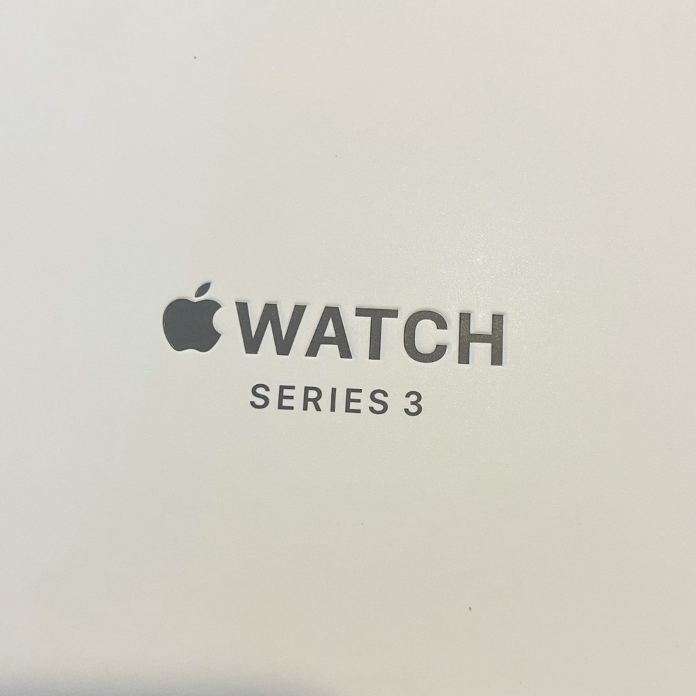I watch series 3 , 38 mm aluminum , rose gold,